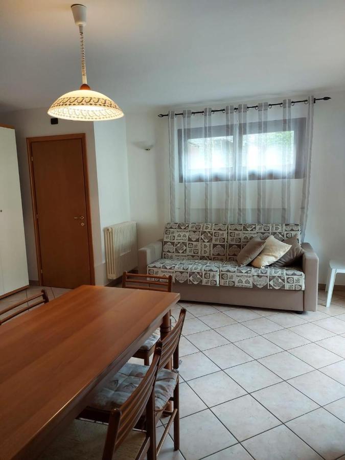Lanterna Apartments Chiesa in Valmalenco Bagian luar foto