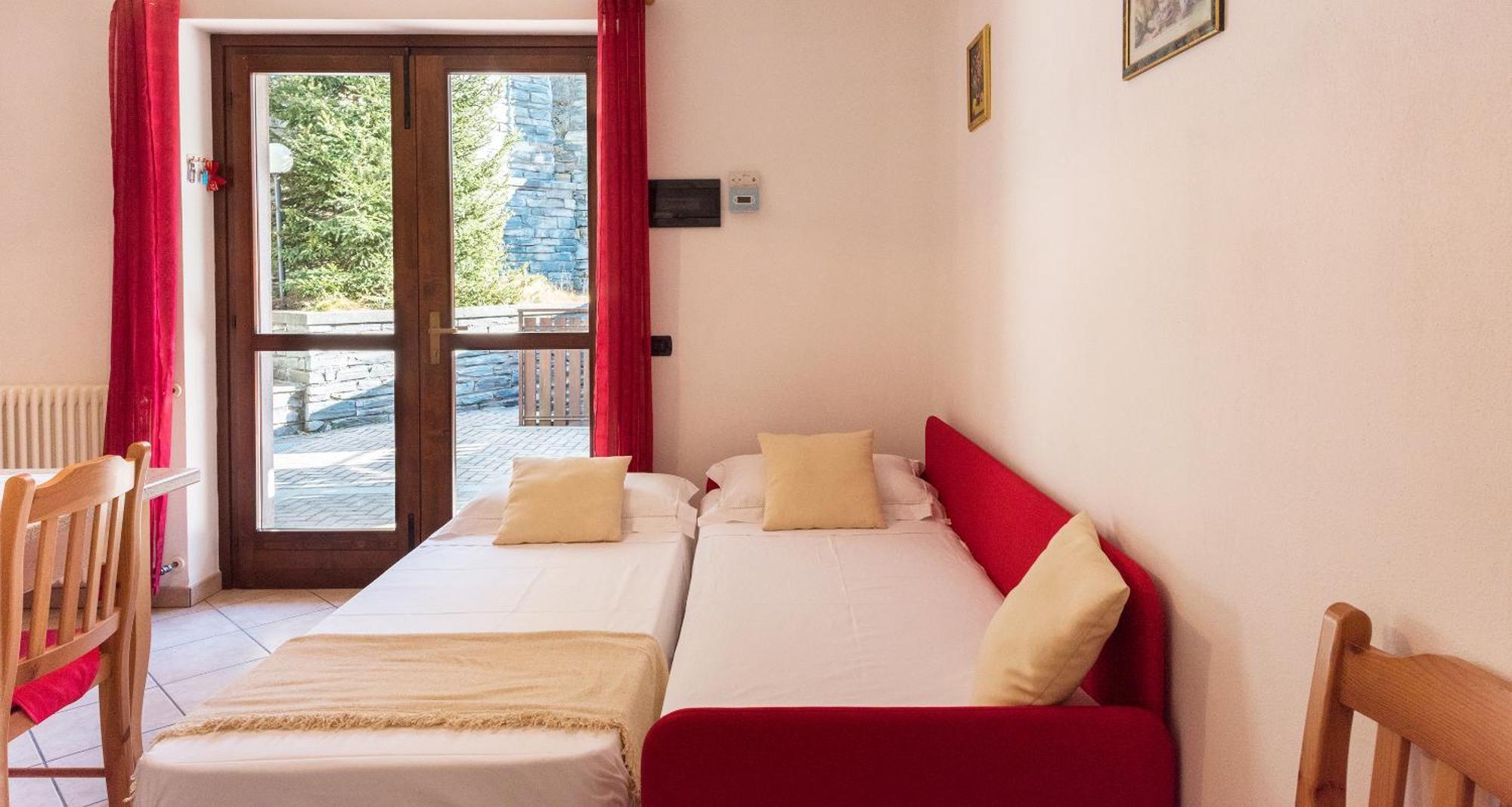 Lanterna Apartments Chiesa in Valmalenco Bagian luar foto