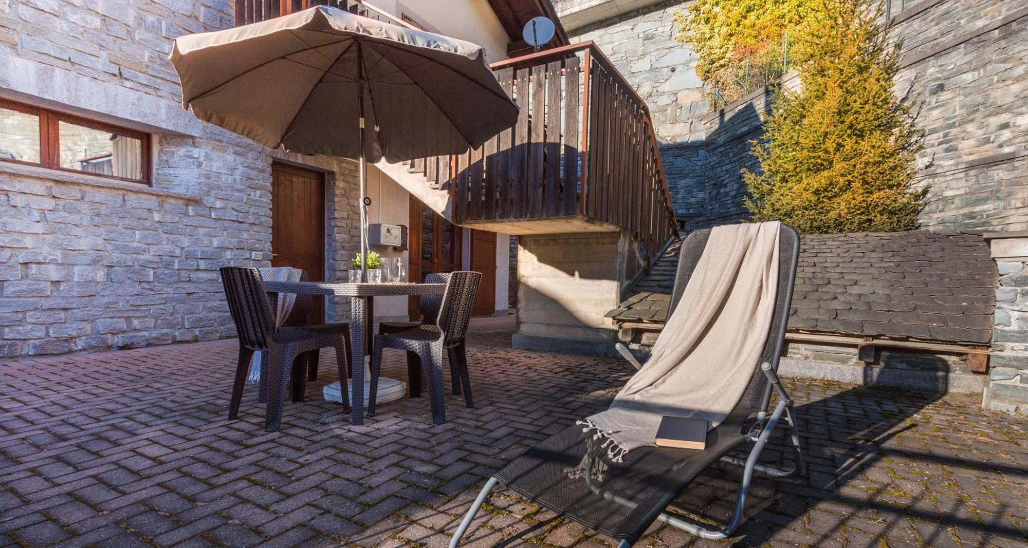 Lanterna Apartments Chiesa in Valmalenco Bagian luar foto